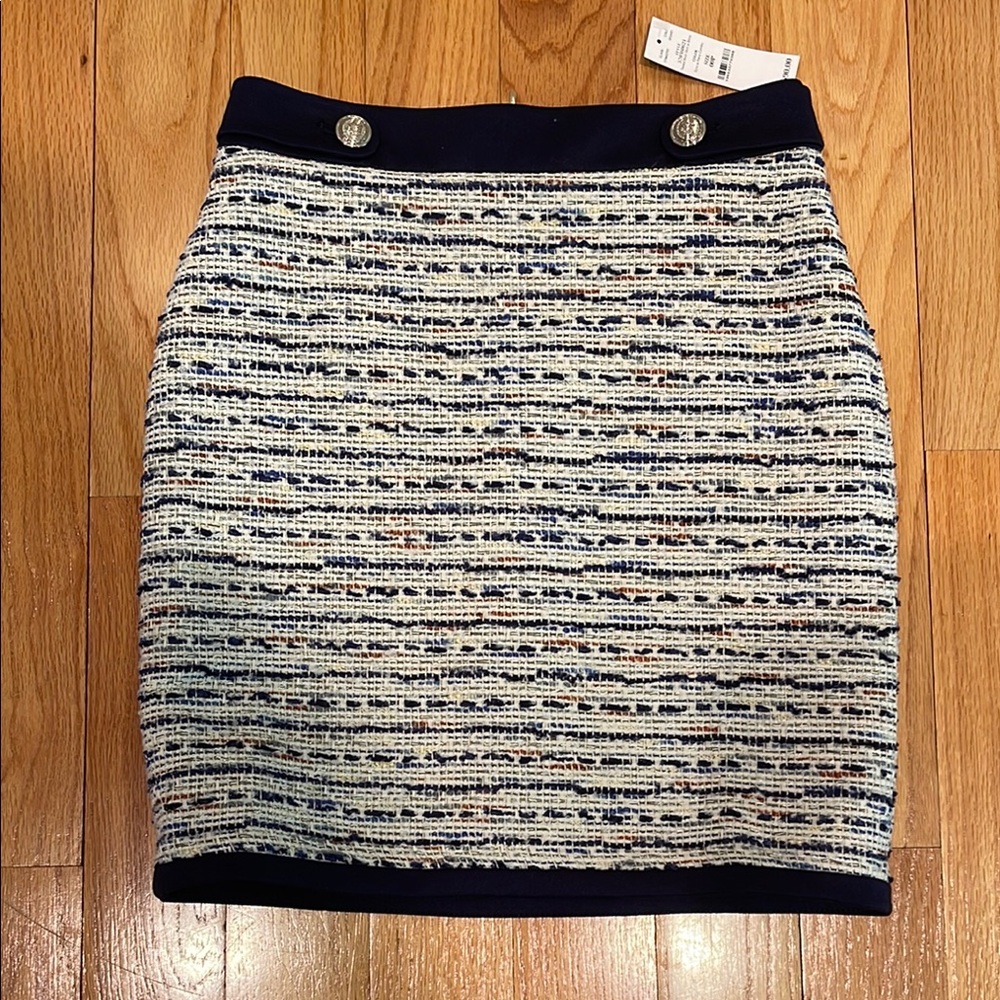 White House Black Market Silver Sequin Mini Pencil Skirt